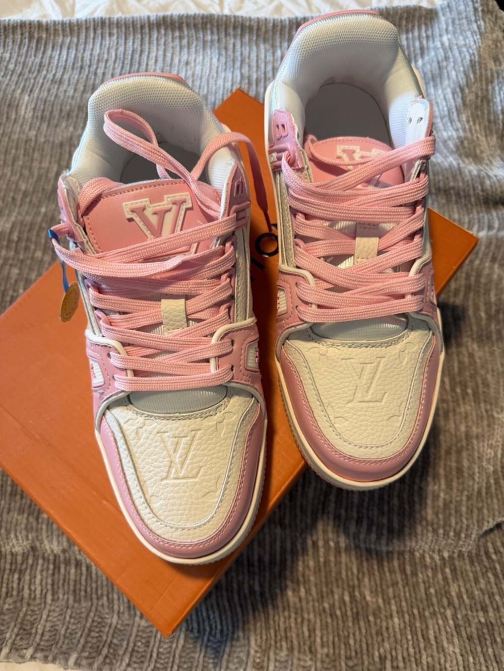 Louis Vuitton Pink and White Court Classic Sneakers - Picture 3 of 3
